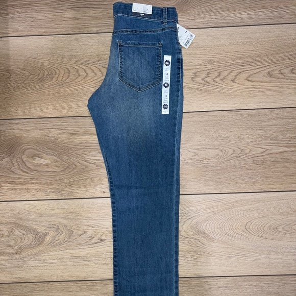 OshKosh B'gosh Other - Lot of 2 - Brand New Oshkosh Girls Jeans size 14